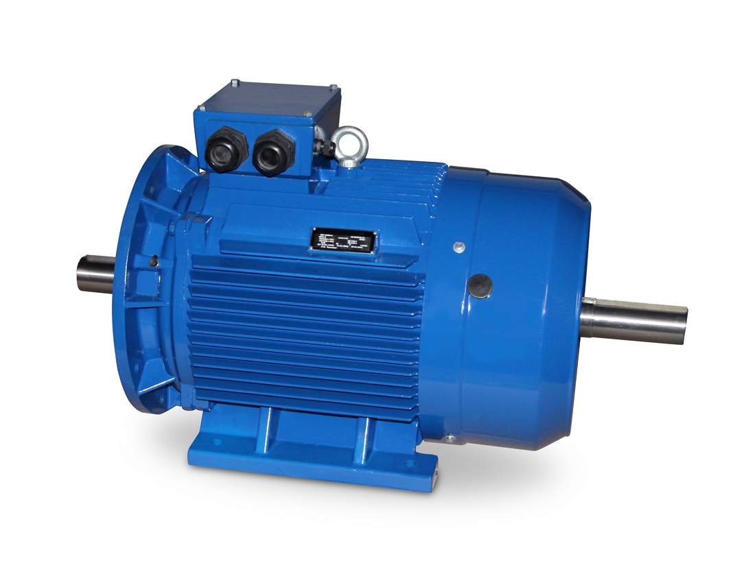 Azionamento con due alberi motore